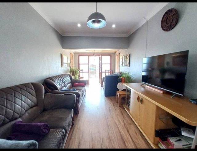 4 BEDROOM HOUSE FOR SALE IN PRIMROSE HILL